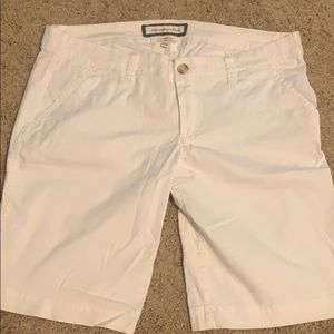 Size 10 Abercrombie Bermuda short white
